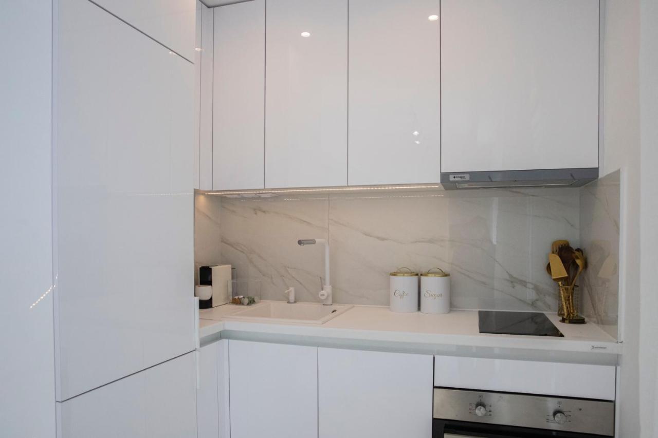 Dk Luxury Suite Néa Péramos 外观 照片