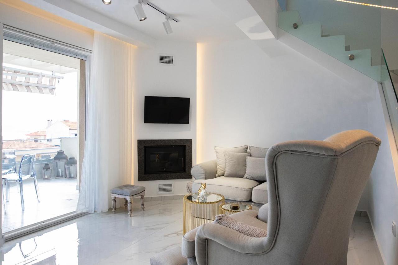 Dk Luxury Suite Néa Péramos 外观 照片